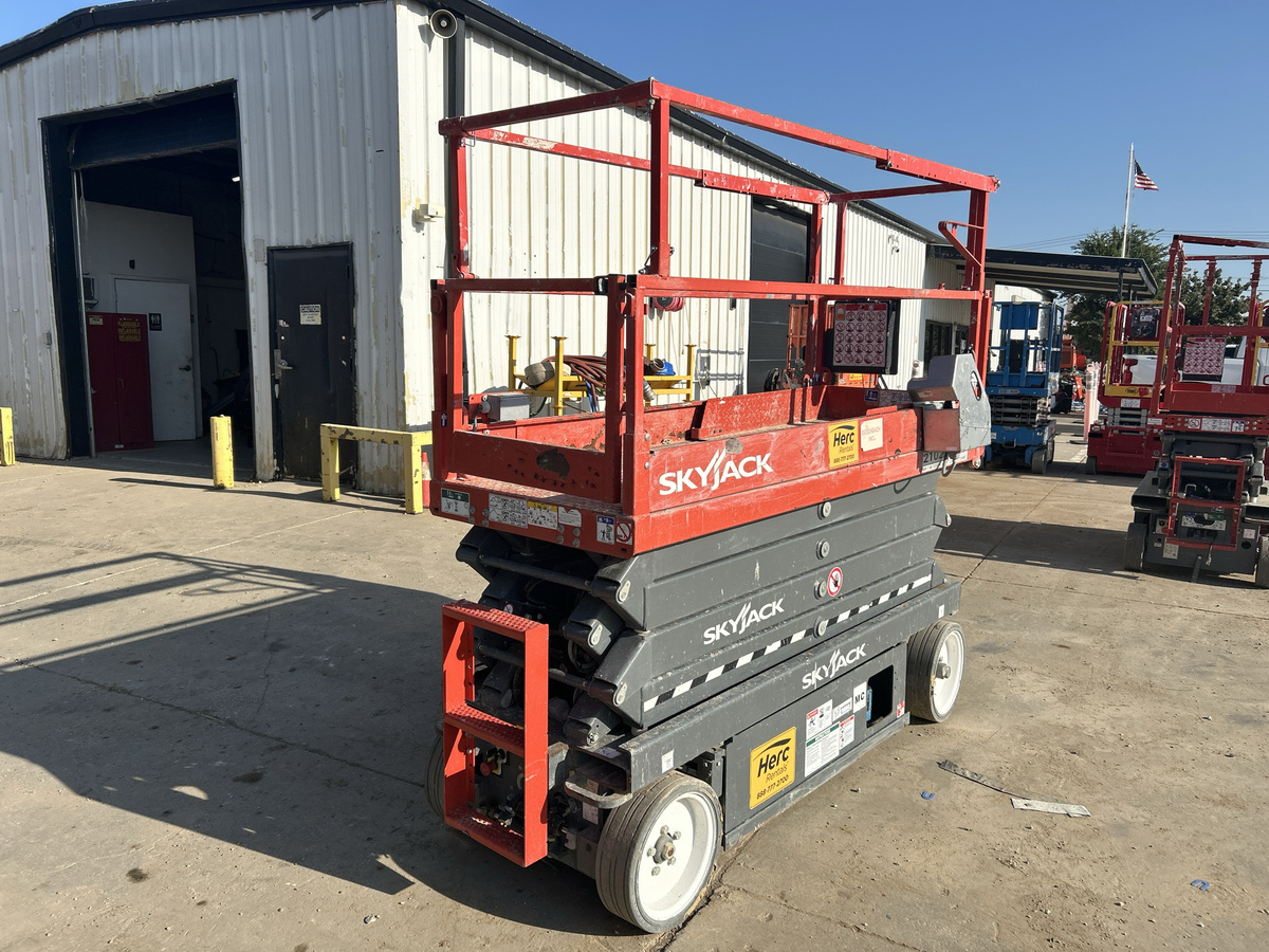 2017 Skyjack SJ3226-4