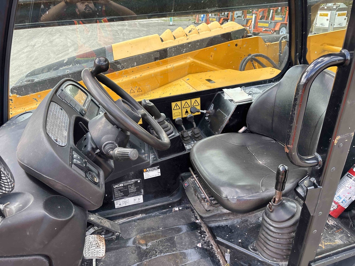 2022 JCB 509-42-5