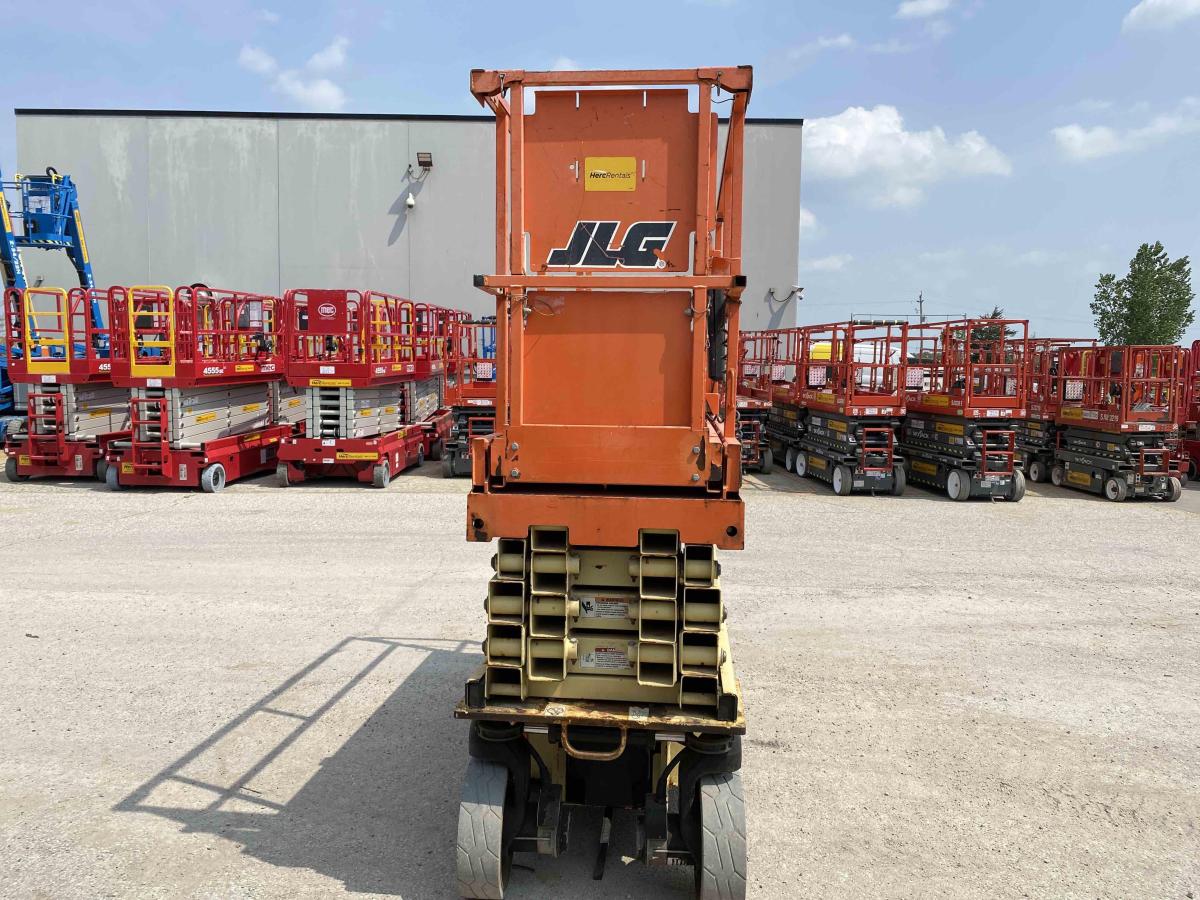 2017 JLG 2632ES-2