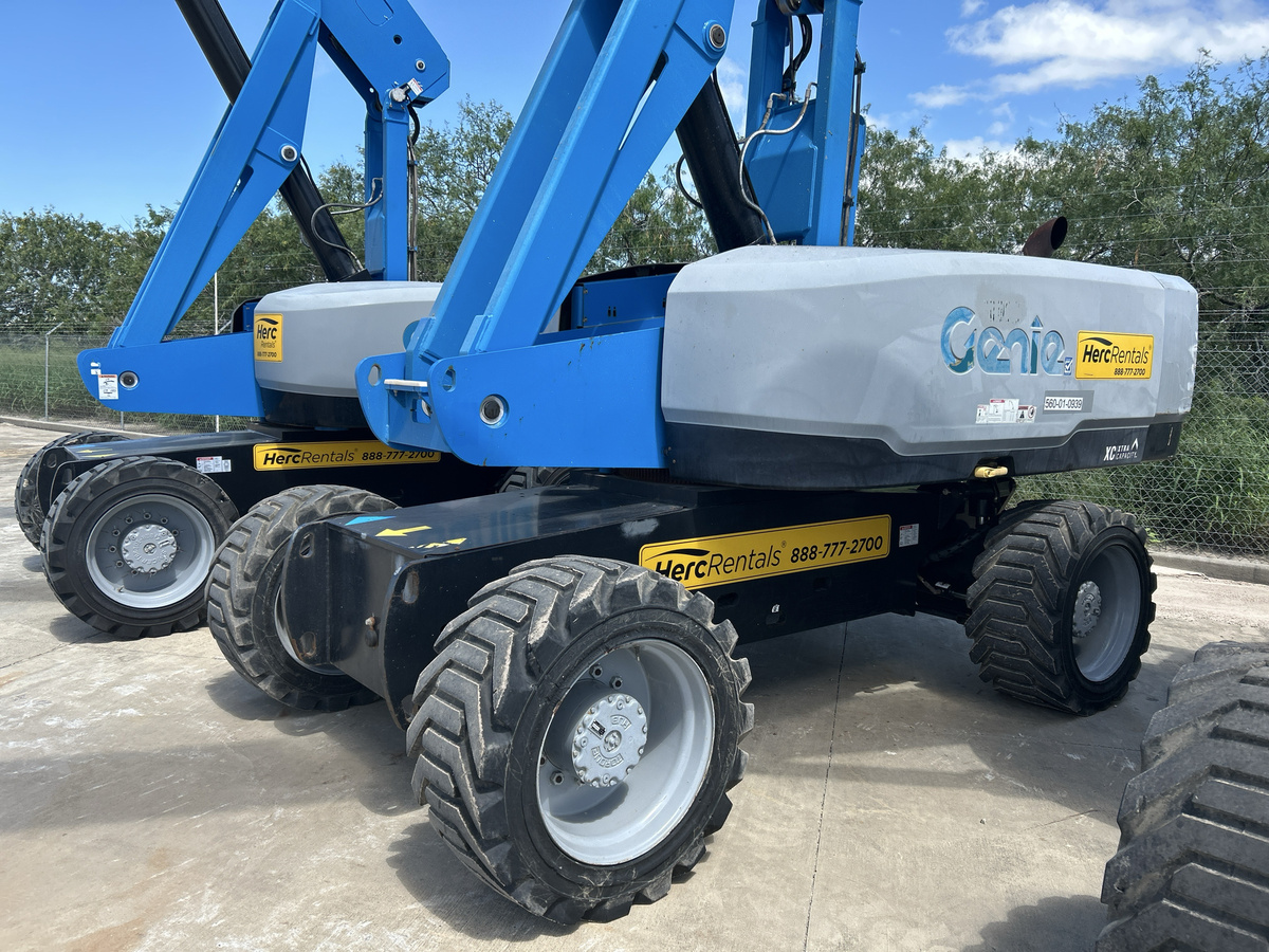 2019 Genie S-85XC
