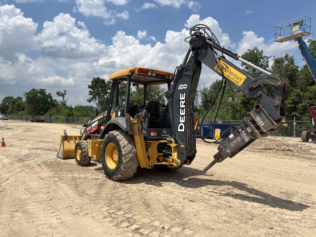 2019 John Deere 310L-8