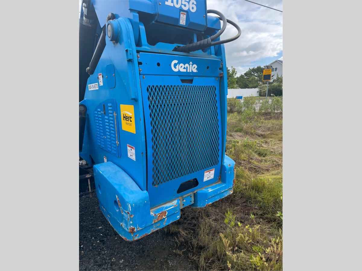 2017 Genie GTH-1056