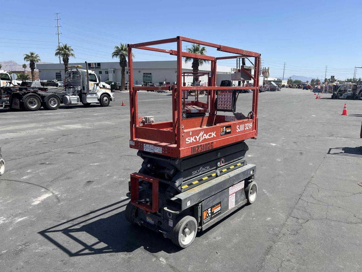 2017 Skyjack SJ3219
