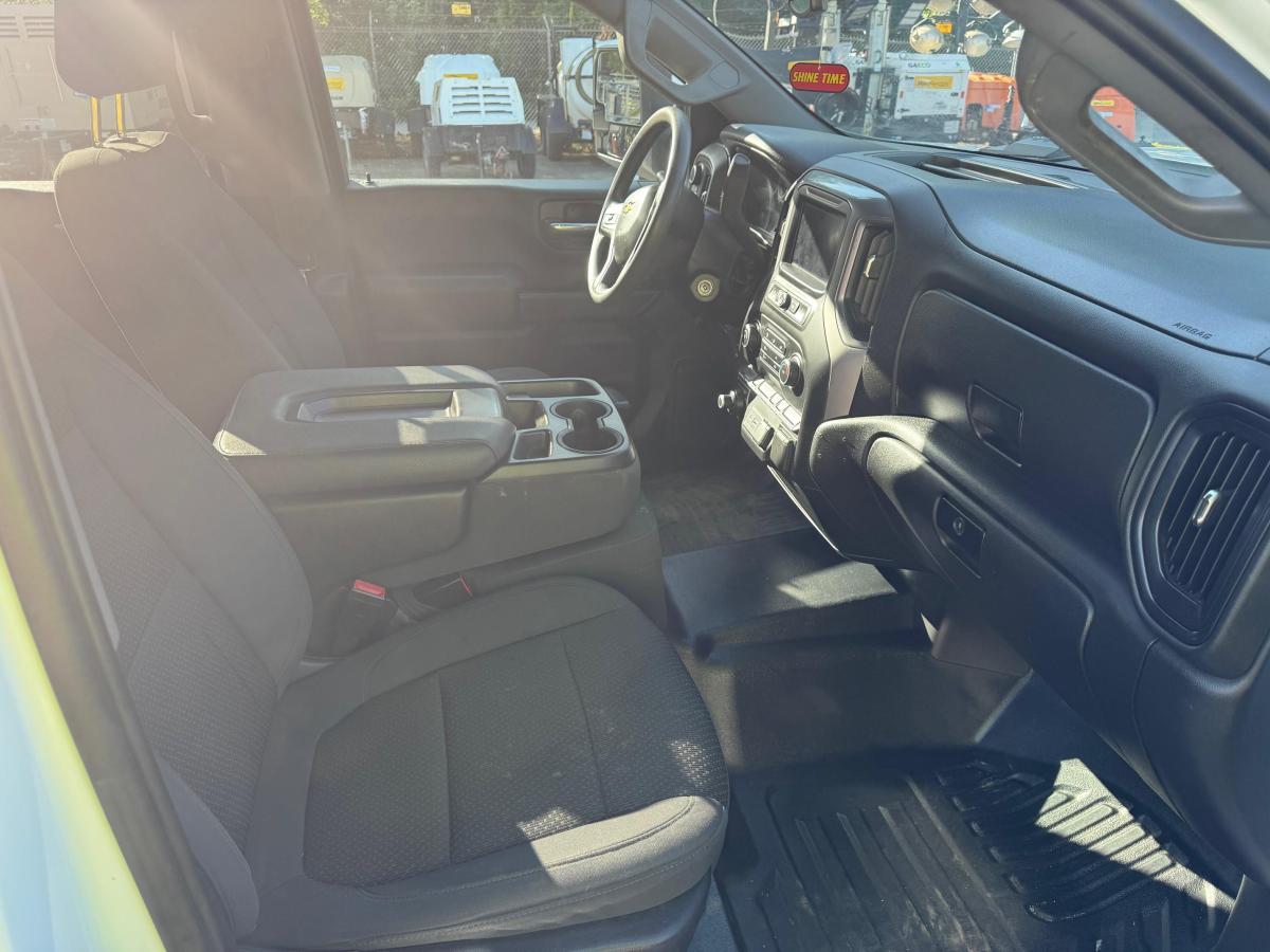 2021 Chevrolet 3500-9