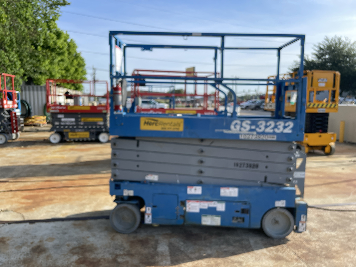 2019 Genie GS-3232-6