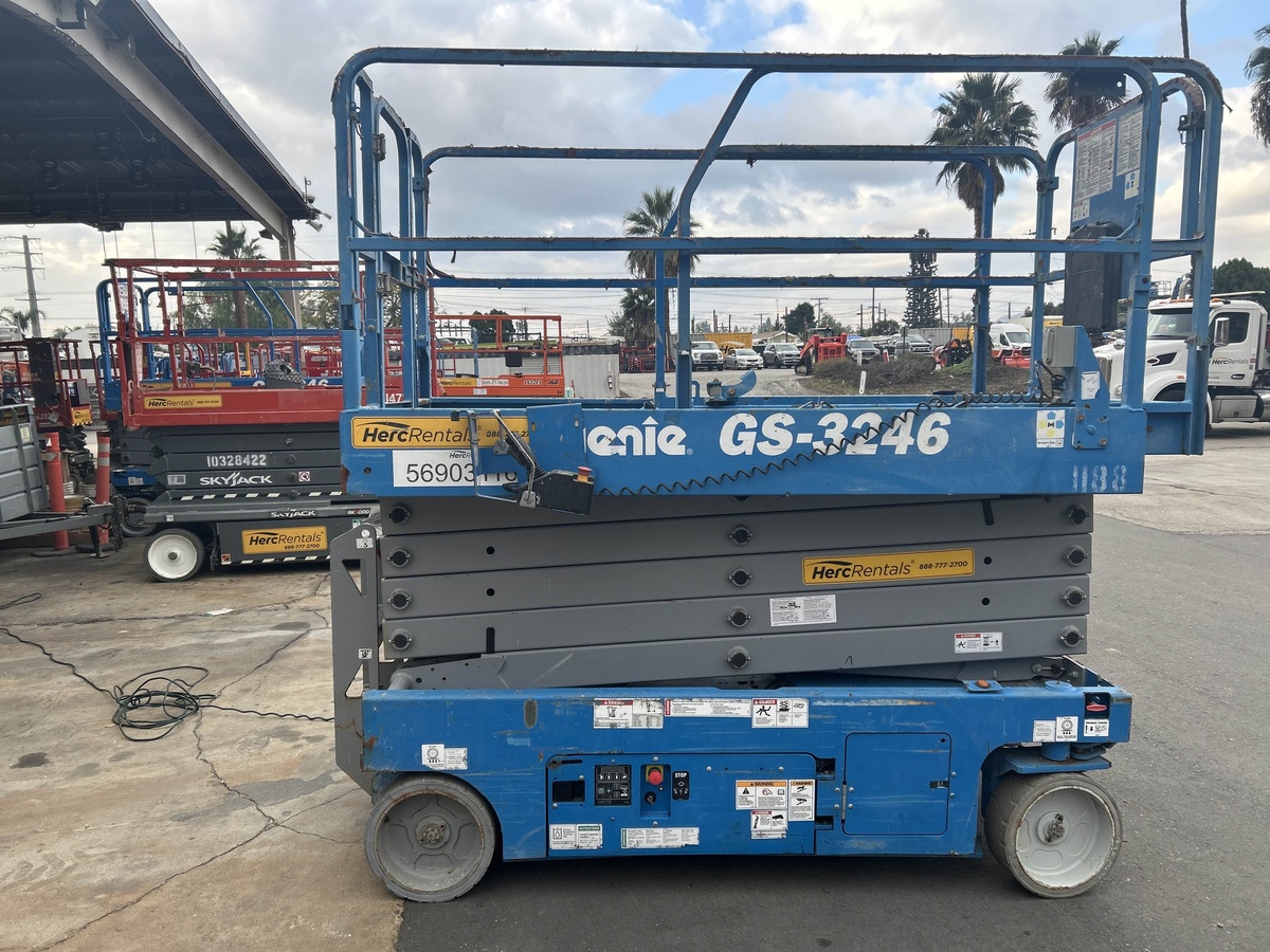 2018 Genie GS-3246-6