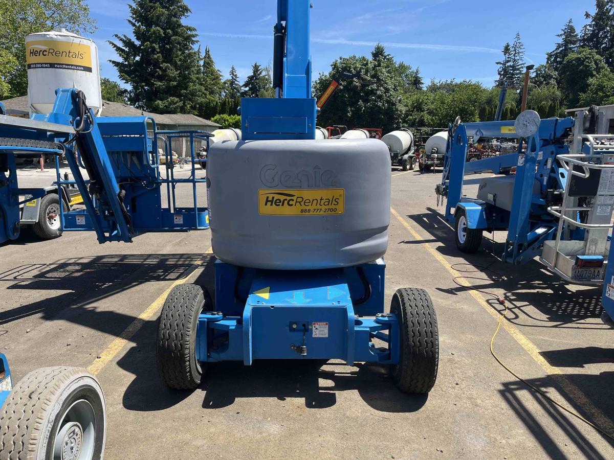 2013 Genie Z-45/25J