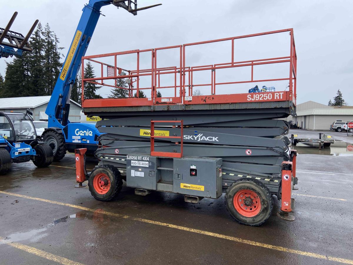 2017 Skyjack SJ9250 RT