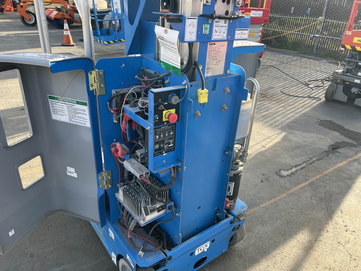 2018 Genie GR-12-12