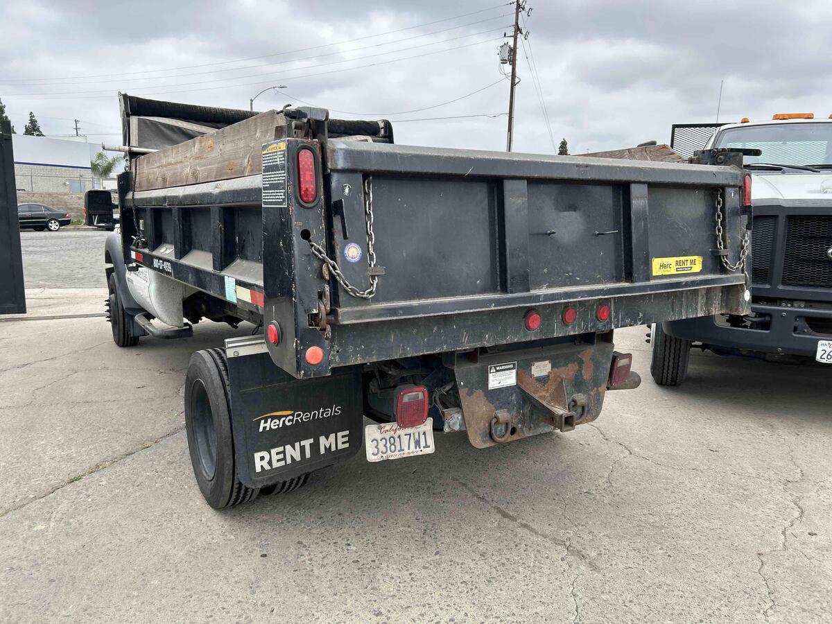 2016 Ford F550-3