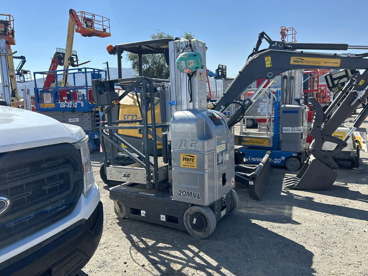 2017 JLG 20MVL-2