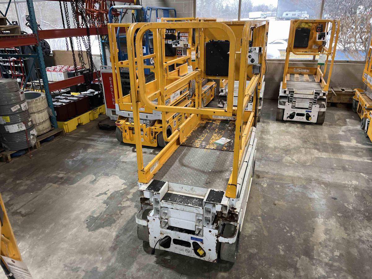 2016 Hy-Brid Lifts HB-1030