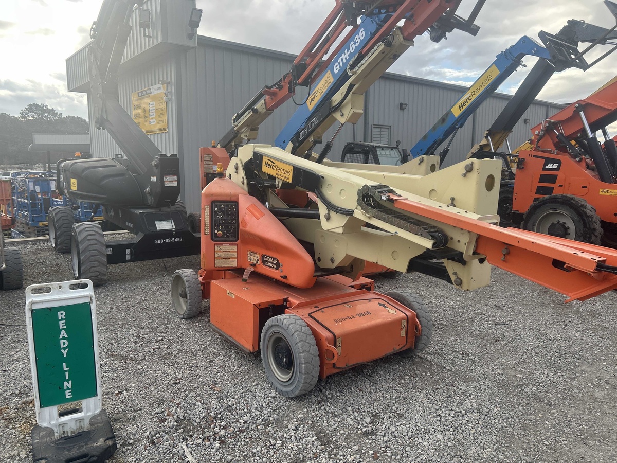 2015 JLG E400AJPN-3