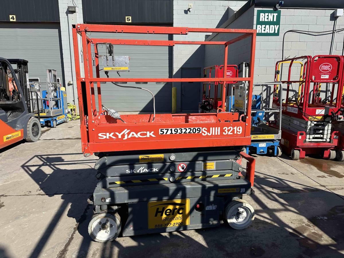 2017 Skyjack SJ3219