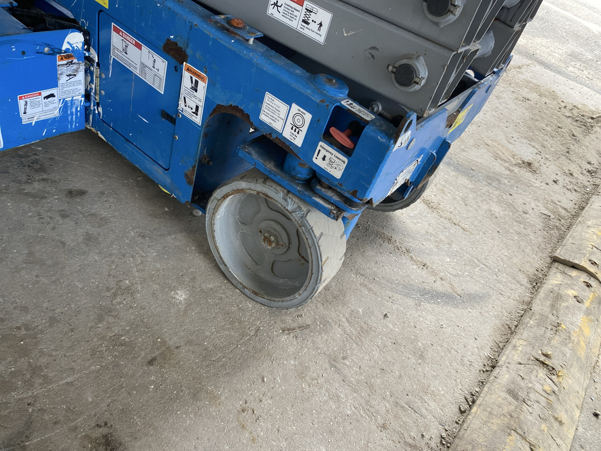 2019 Genie GS-3232-9