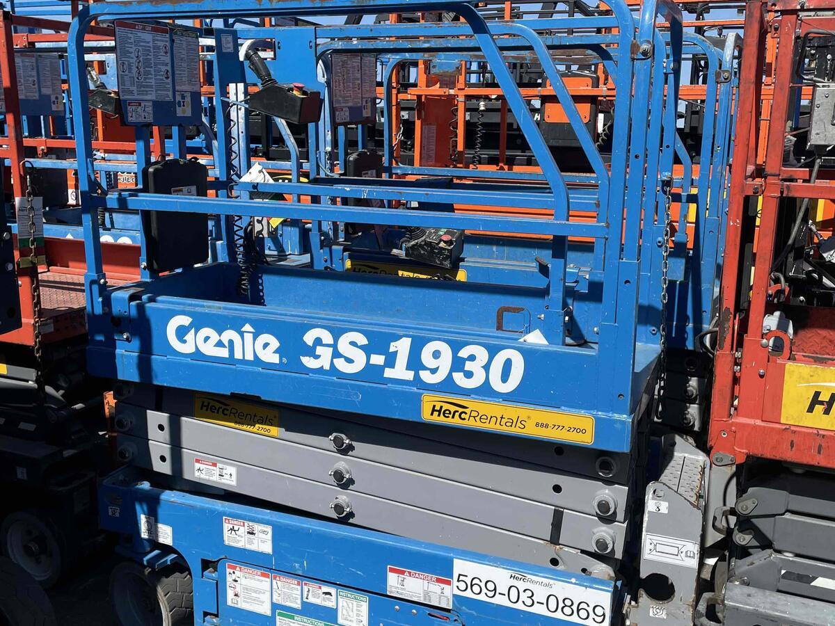 2018 Genie GS-1930