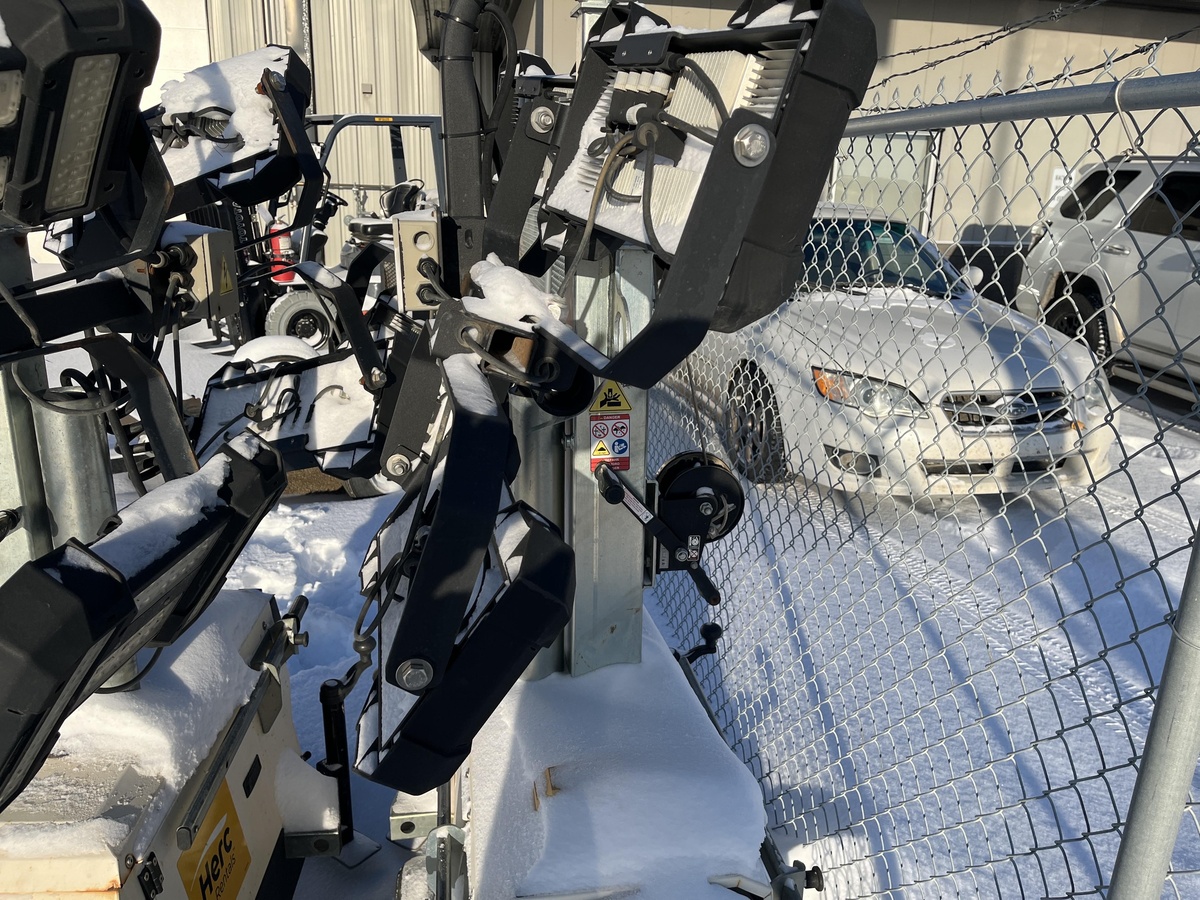 2017 Magnum PLT240-6