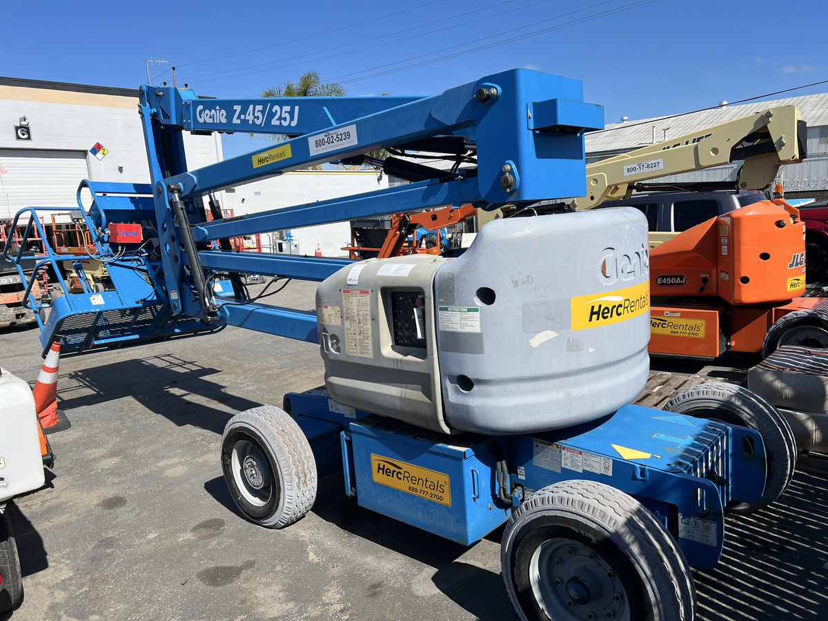2014 Genie Z-45/25J-2