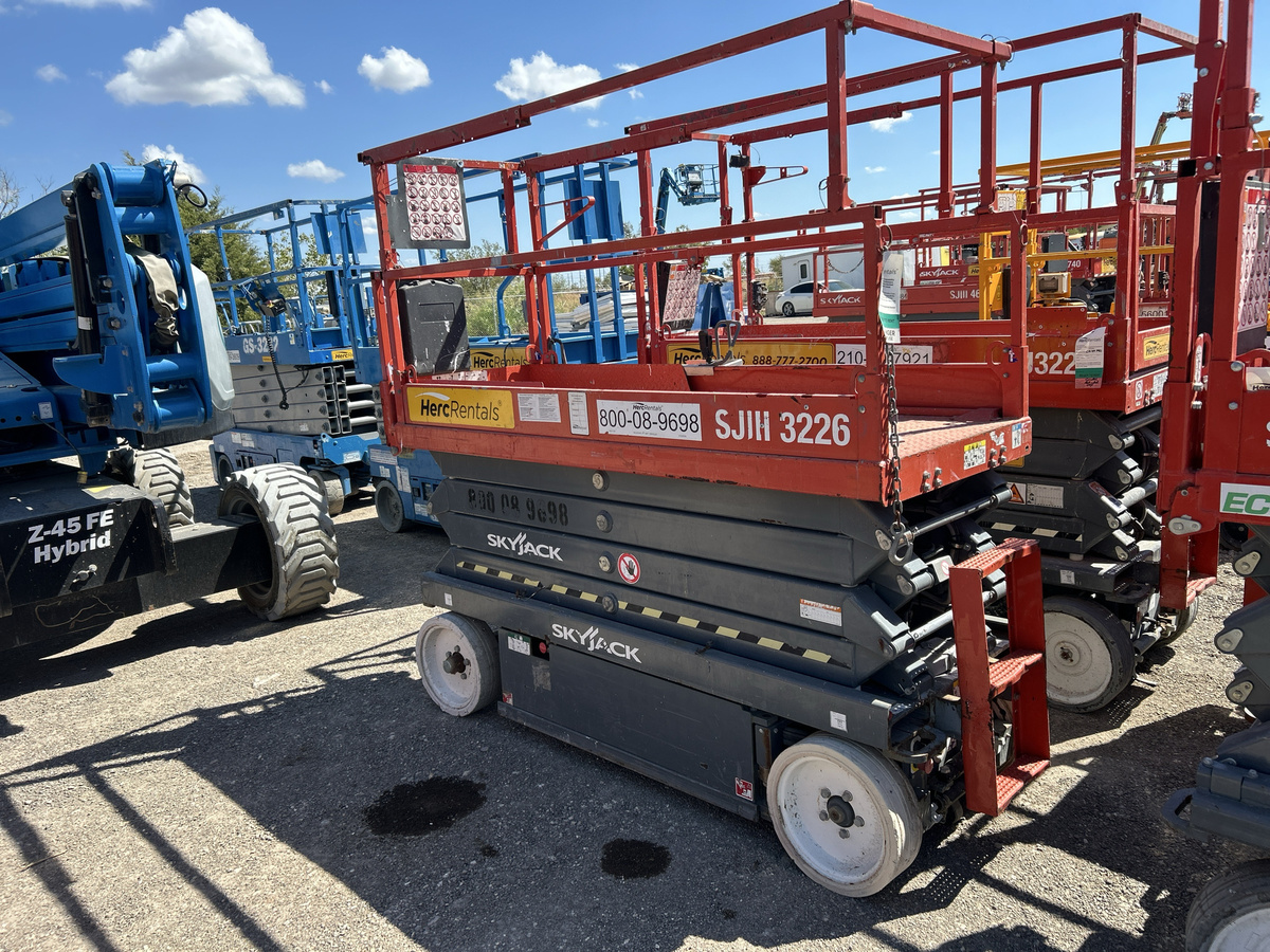 2015 Skyjack SJ3226-2