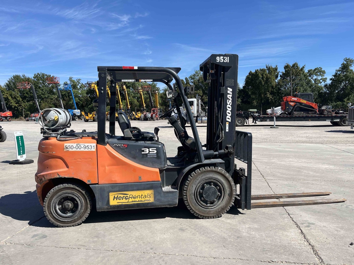 2018 Doosan G35S5-6