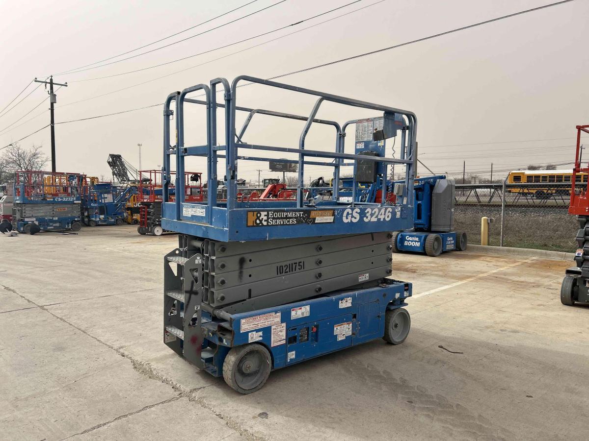 2017 Genie GS-3246-1