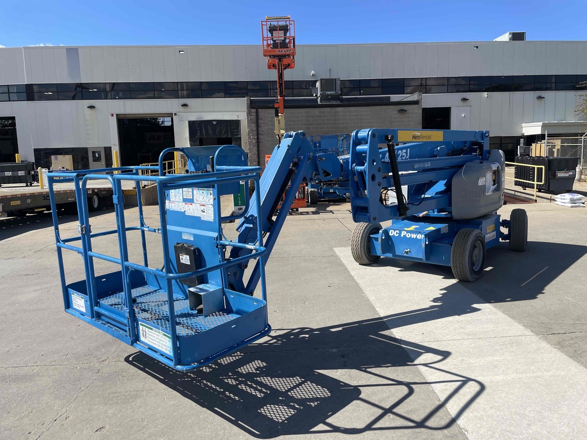 2014 Genie Z-45/25J-2