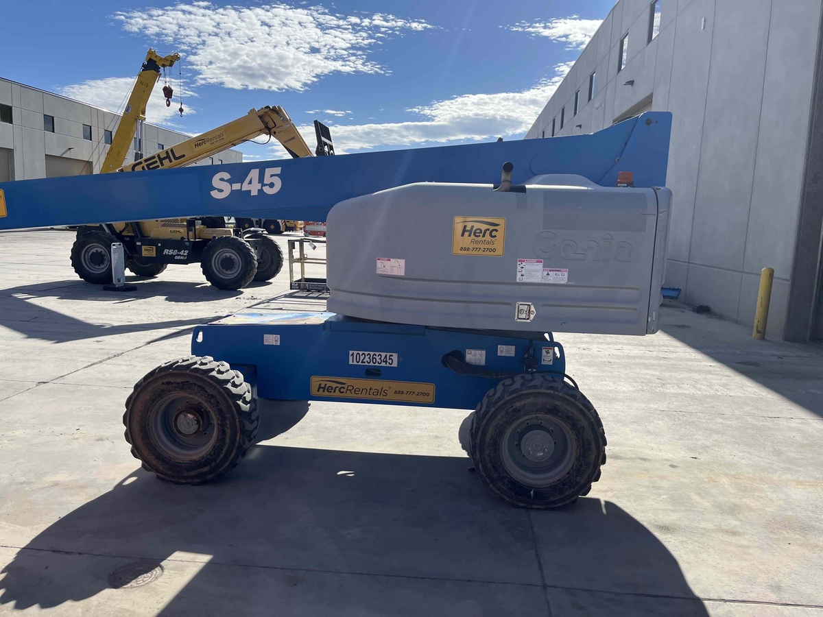 2018 Genie S-45-4