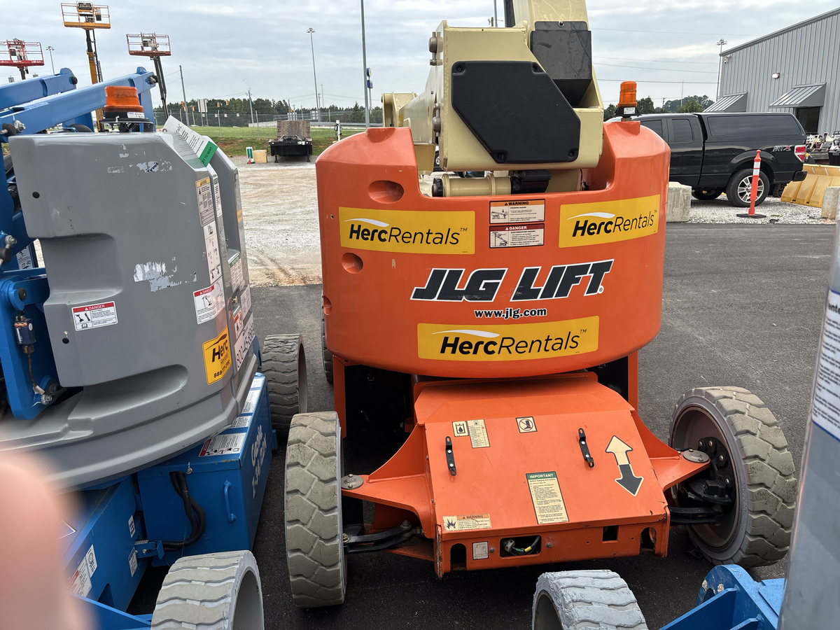 2018 JLG E450AJ-4