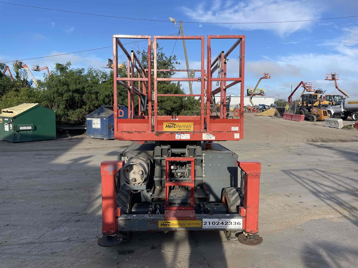 2018 Skyjack SJ-6832RT-3