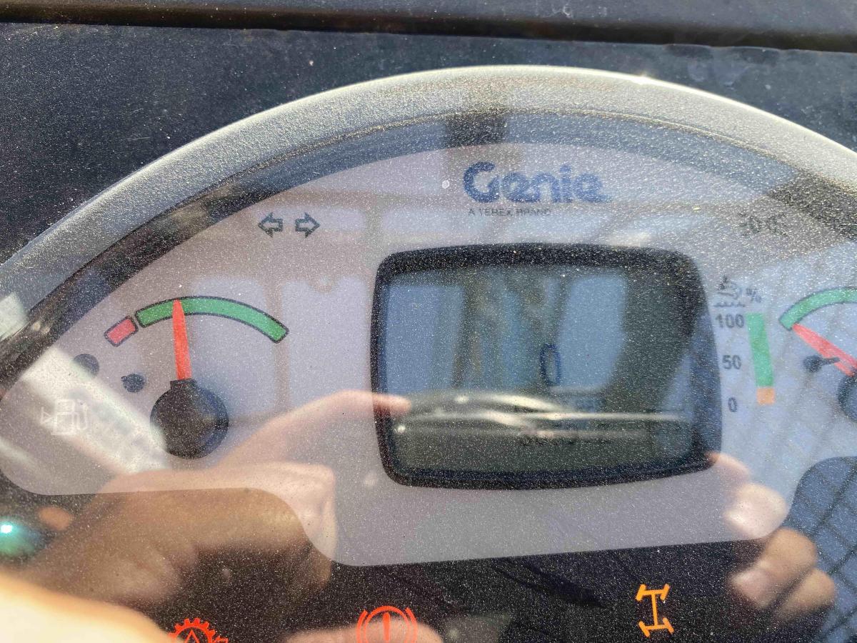 2016 Genie GTH 844