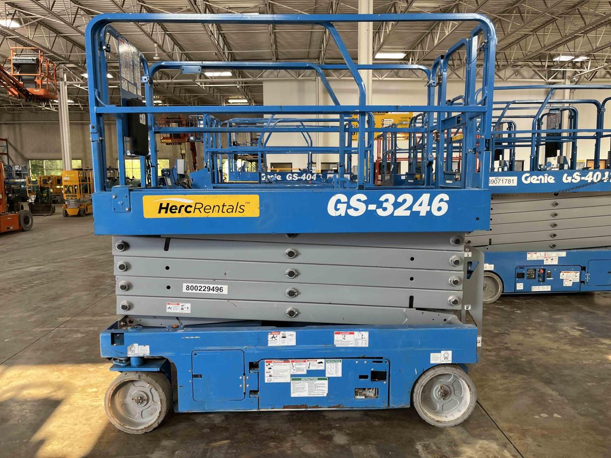 2018 Genie GS-3246