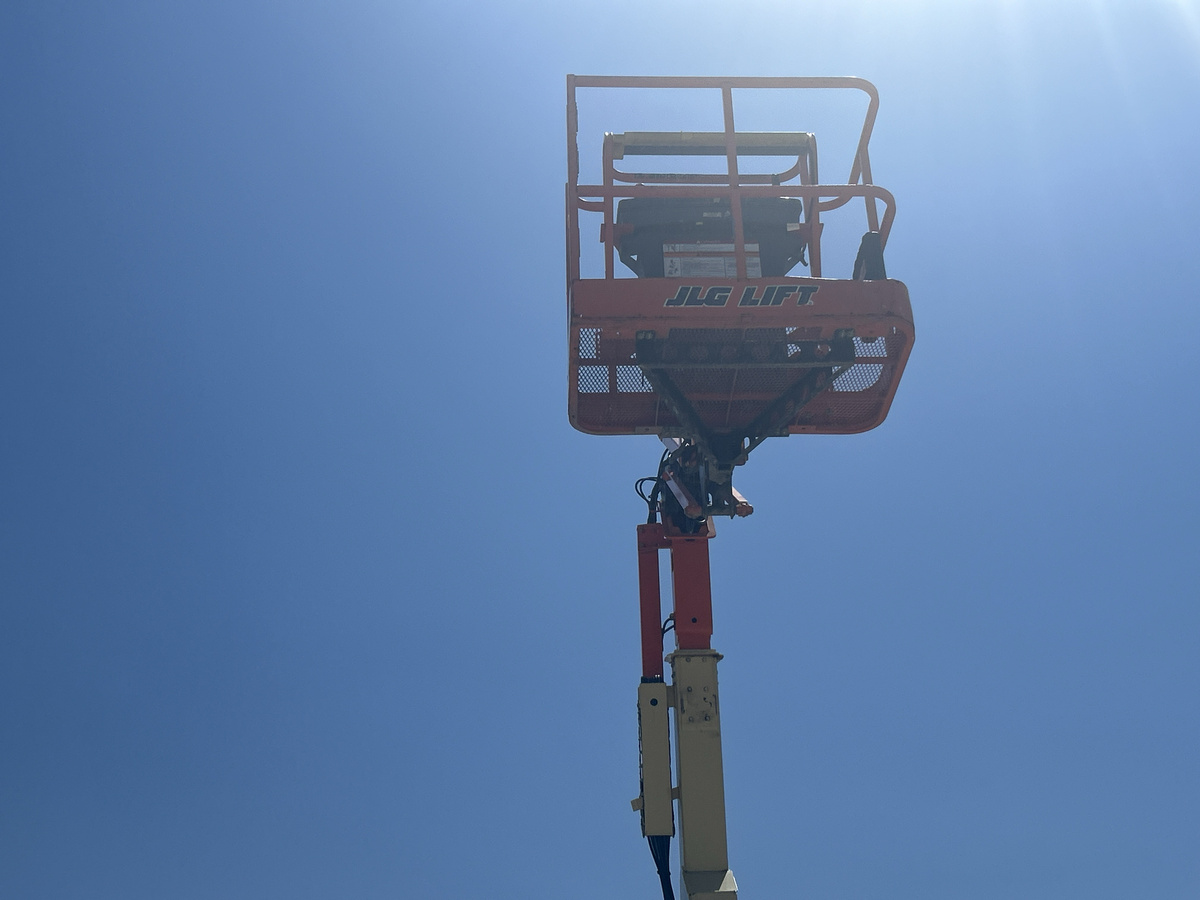 2018 JLG E400AJPN-5