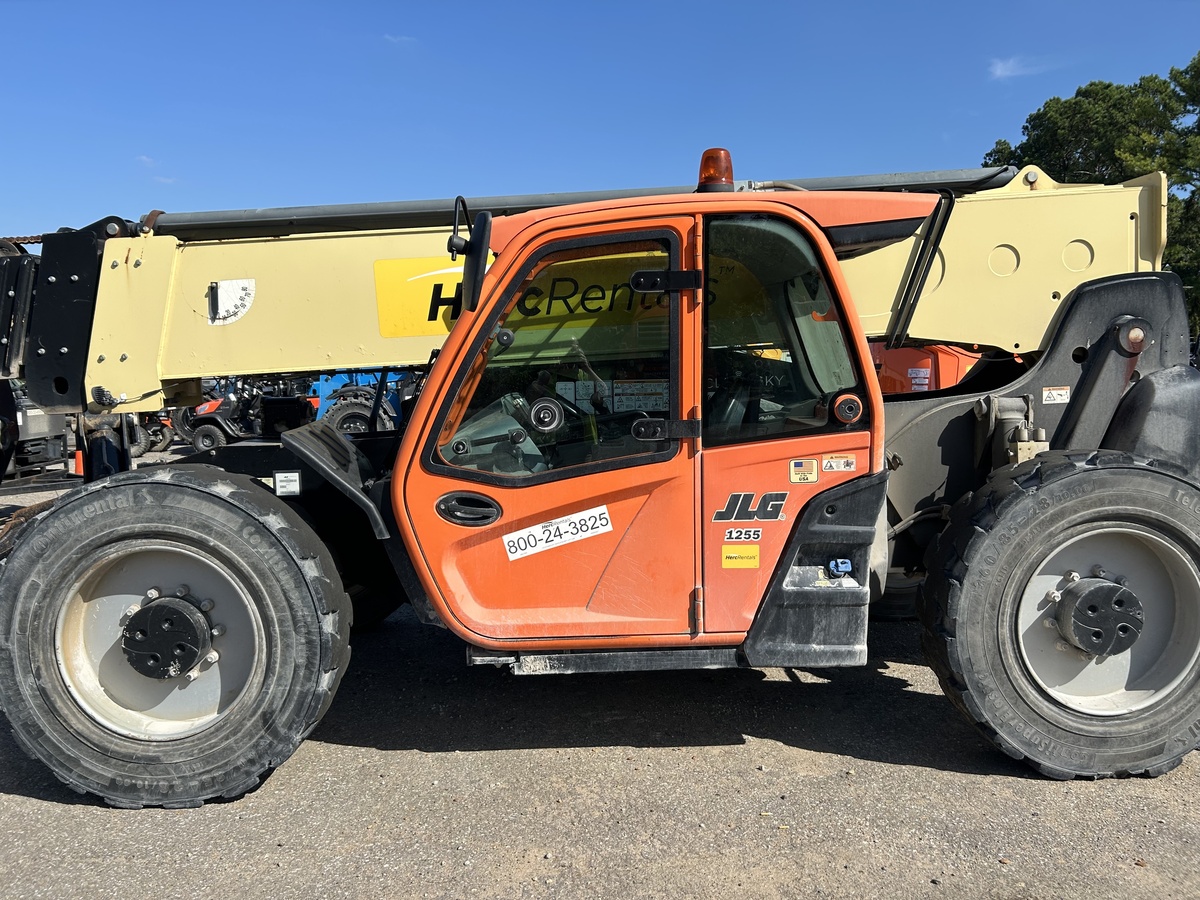 2019 JLG 1255-2