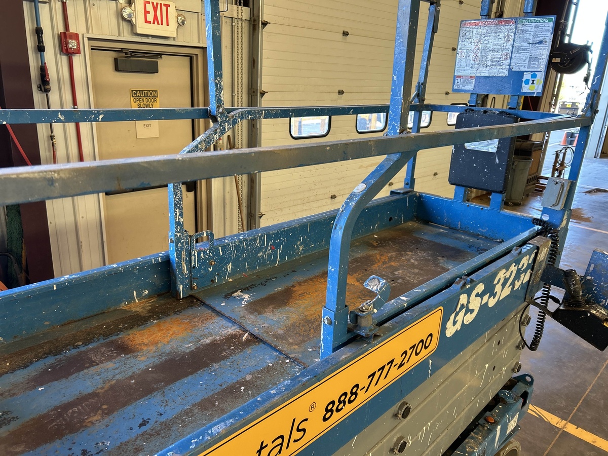 2018 Genie GS-3232-5