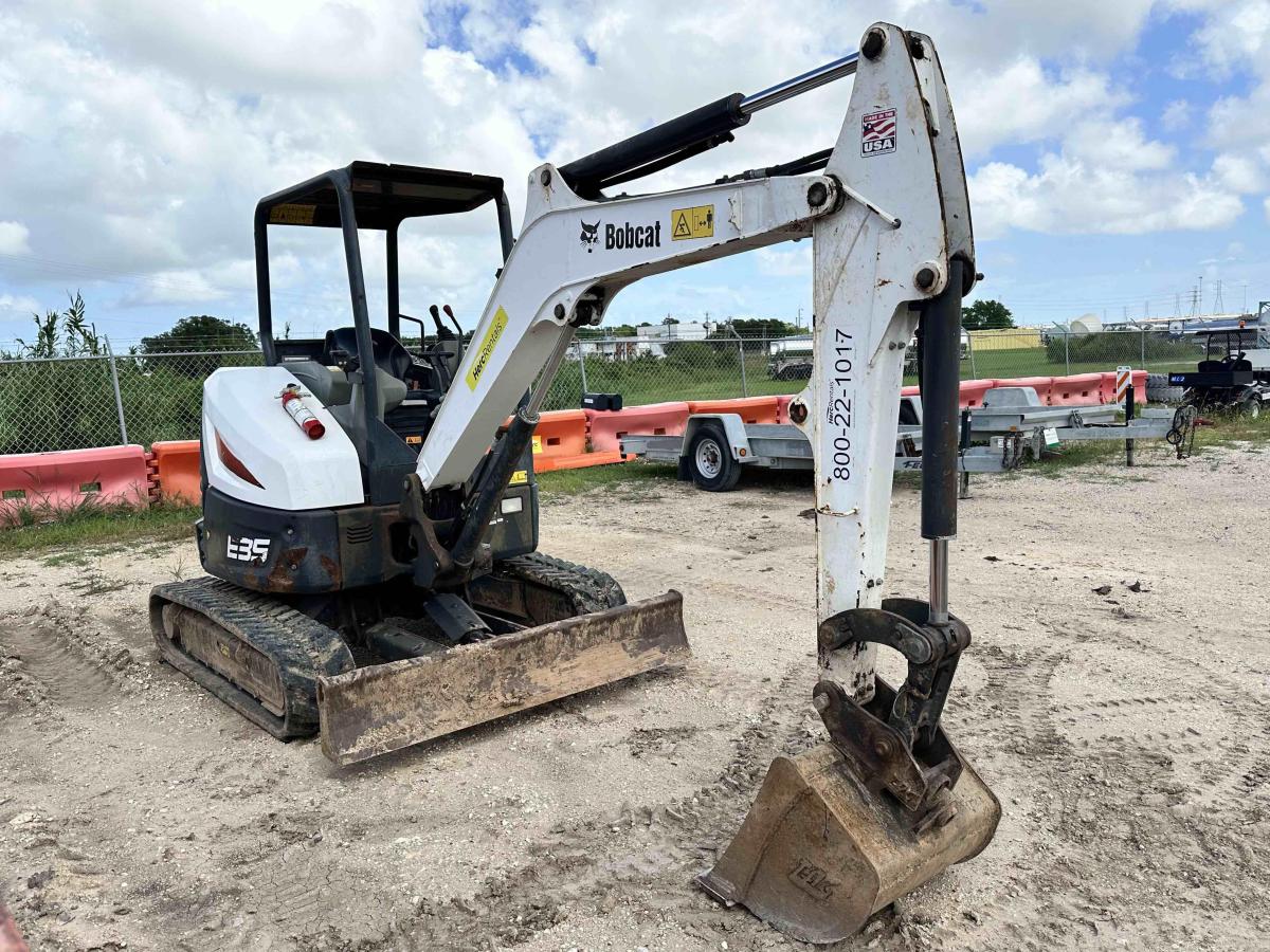 2018 Bobcat E35i