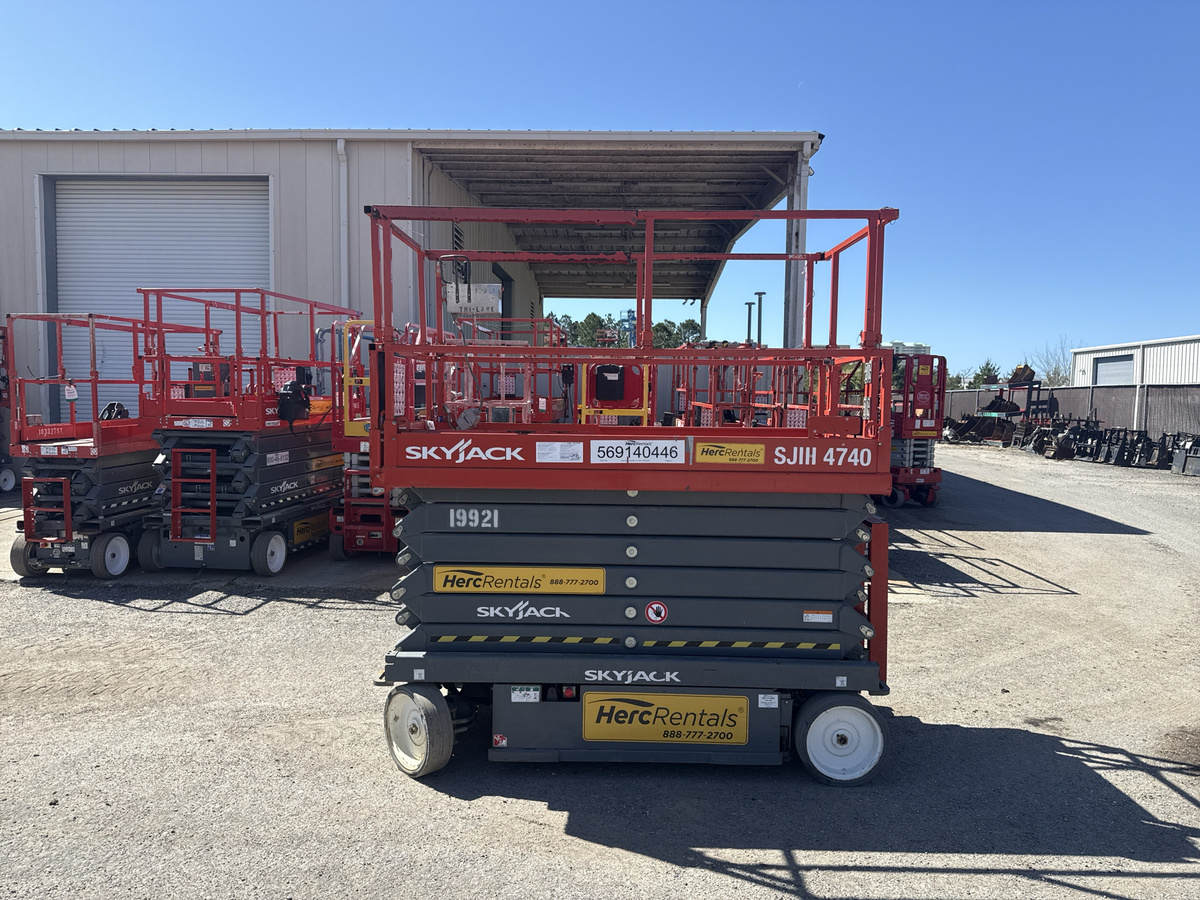 2019 Skyjack SJ4740