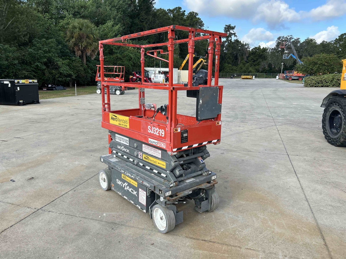2022 Skyjack SJ3219-2