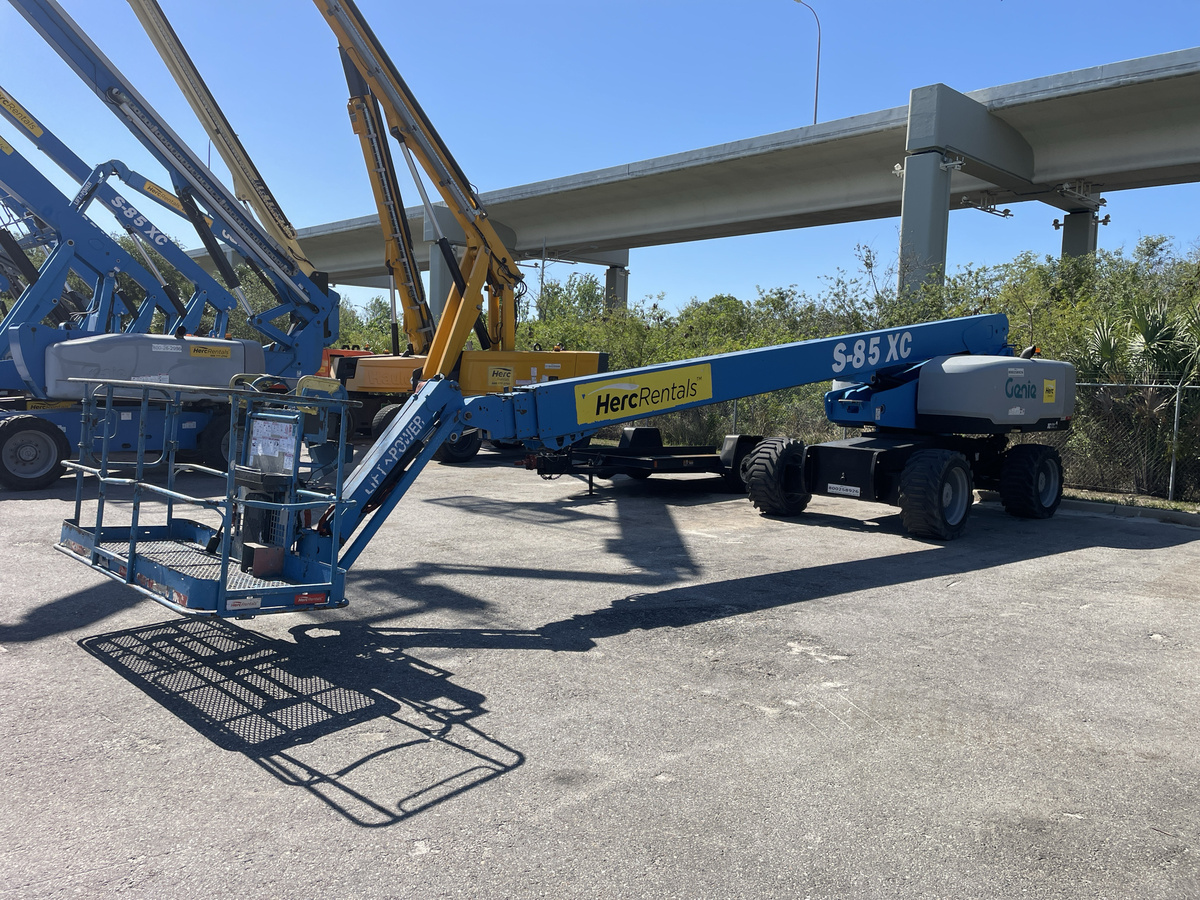 2019 Genie S-85XC