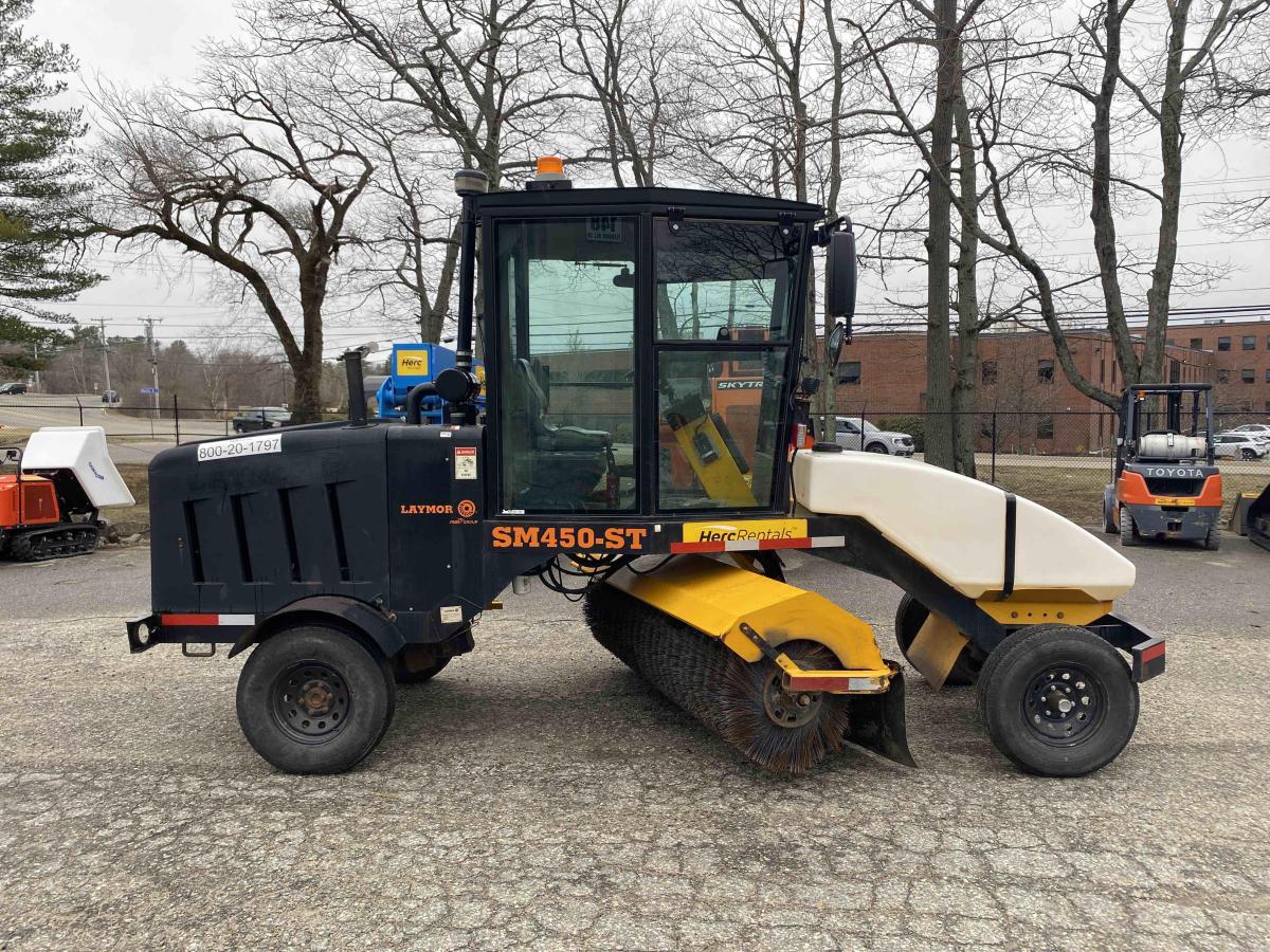 2018 LayMor SweepMaster 450-ST