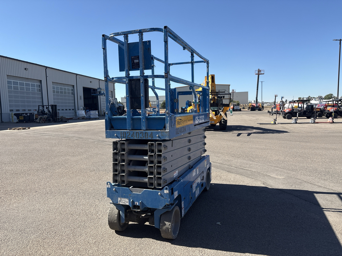 2018 Genie GS-3232-3