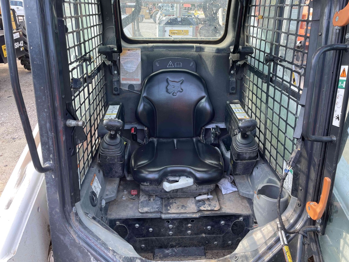 2021 Bobcat T740-5