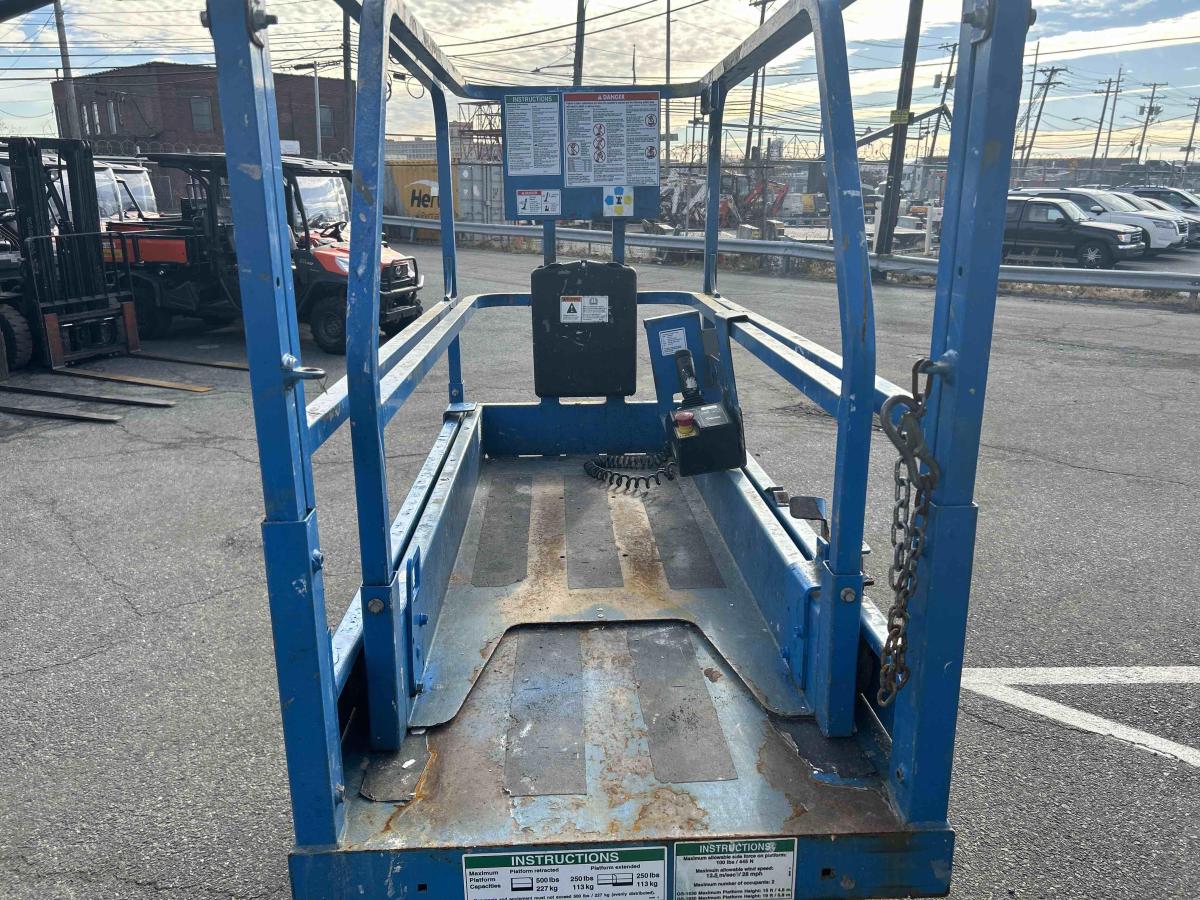 2017 Genie GS-1930