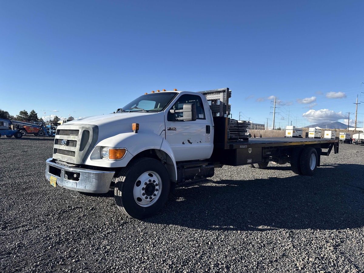 2012 Ford F750