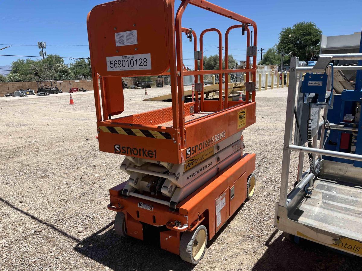 2019 Snorkel S3219E