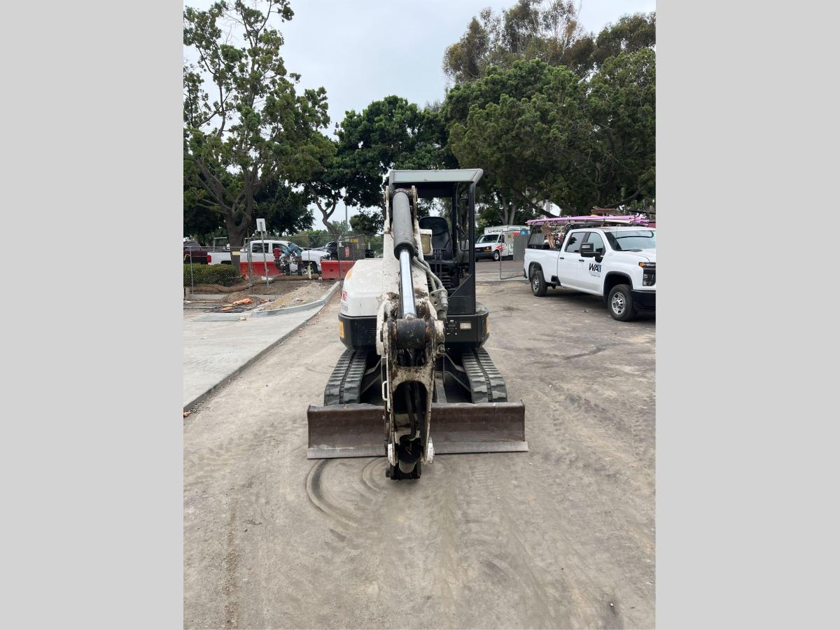 2017 Bobcat E42