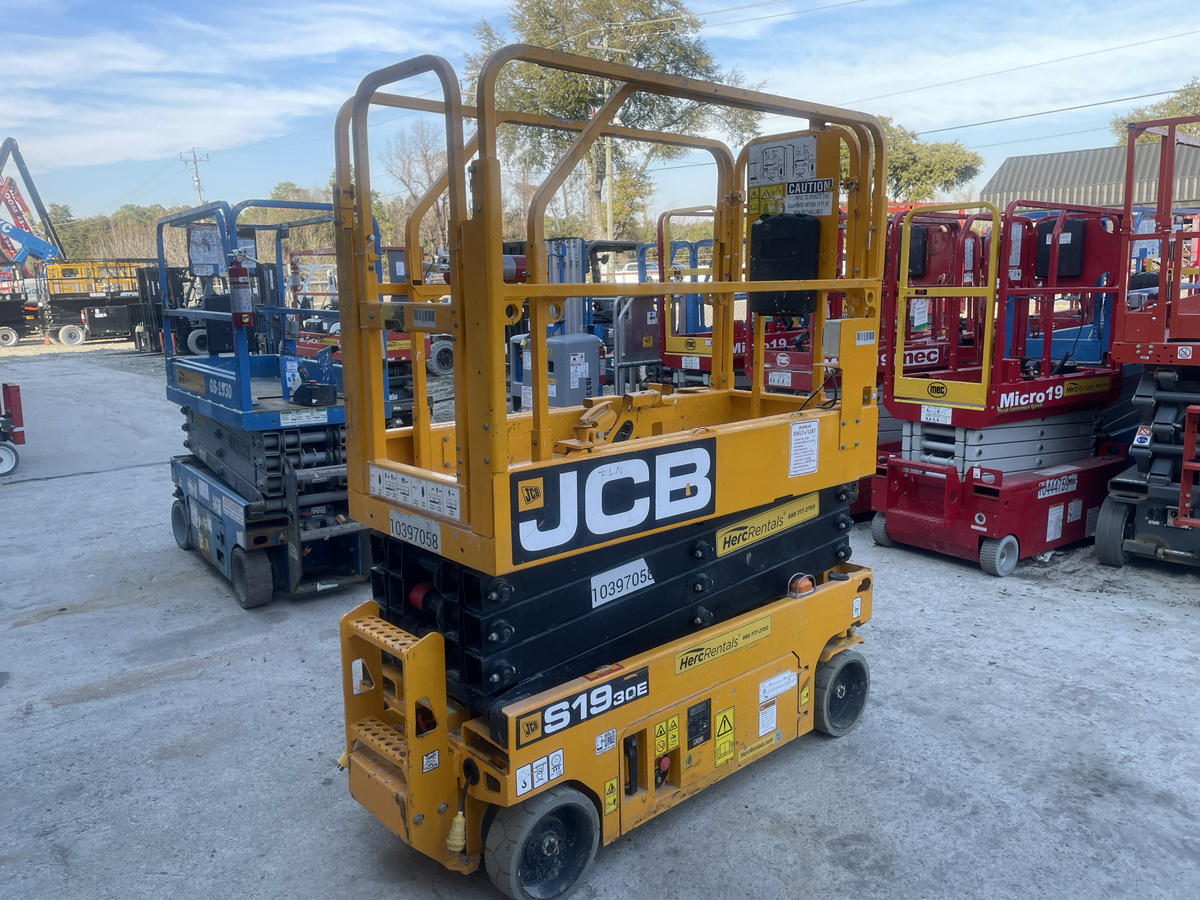 2022 JCB S1930E