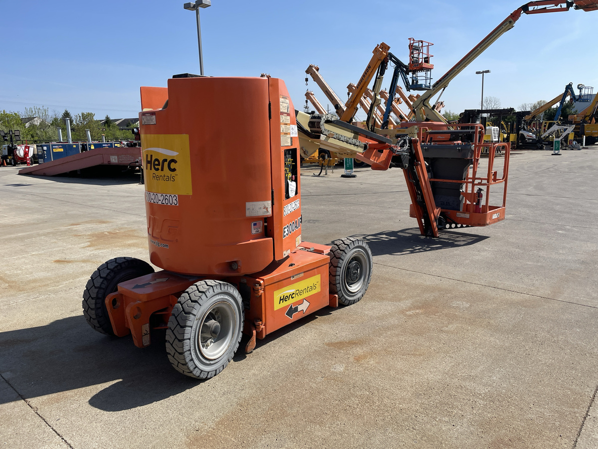 2018 JLG E300AJP