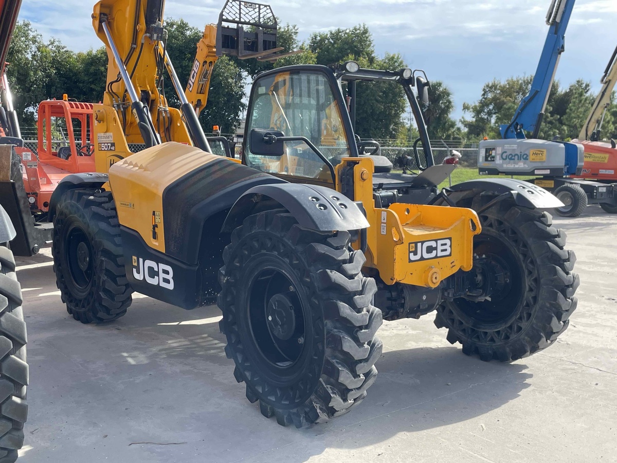 2022 JCB 507-42-3