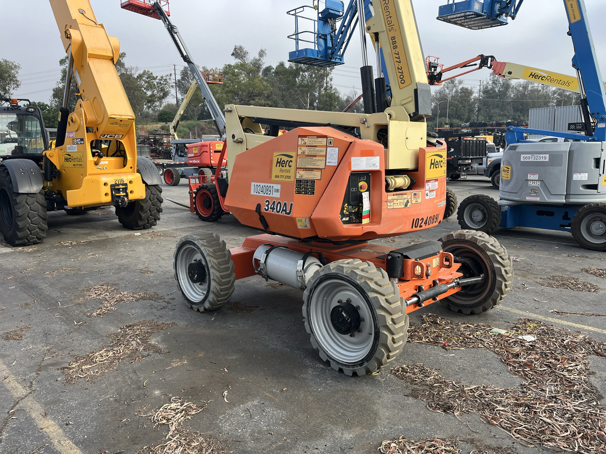 2018 JLG 340AJ-5