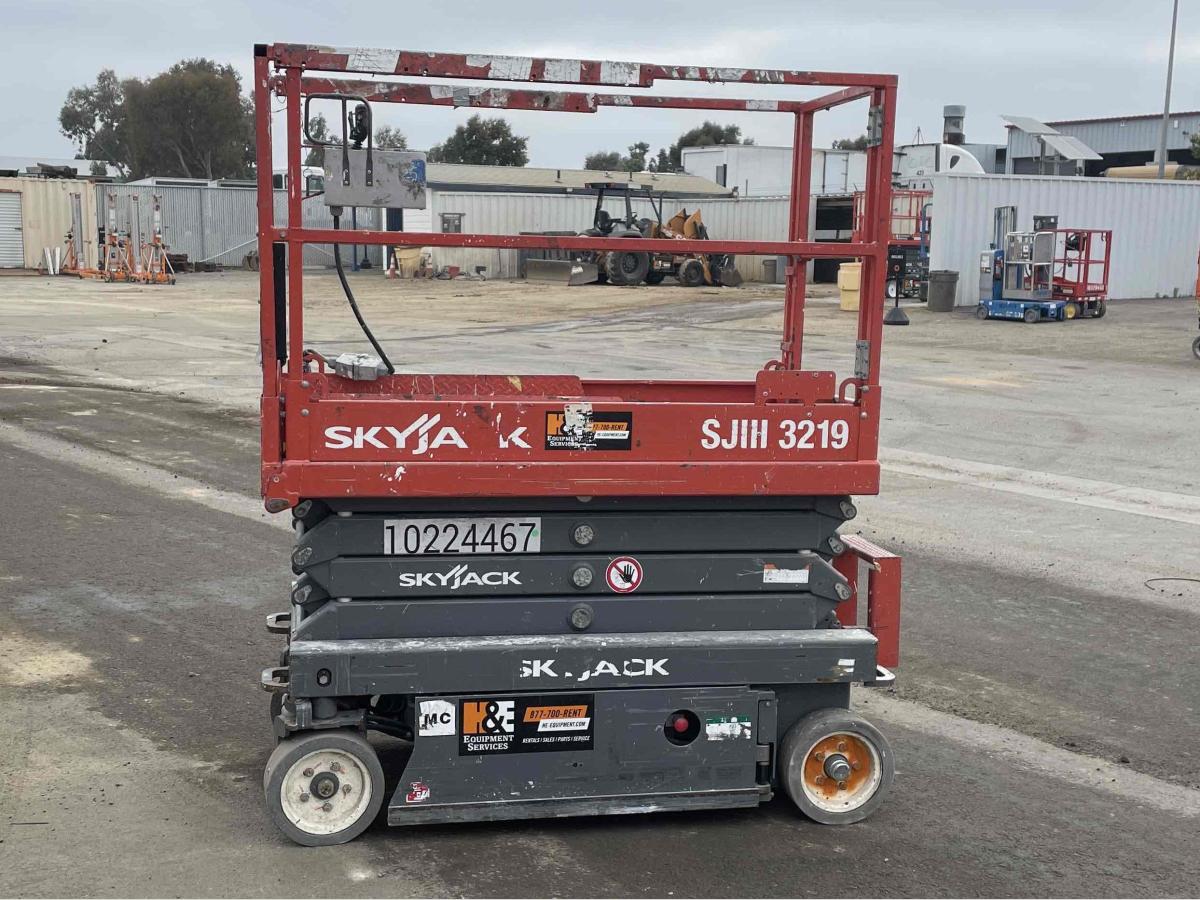 2017 Skyjack SJ3219